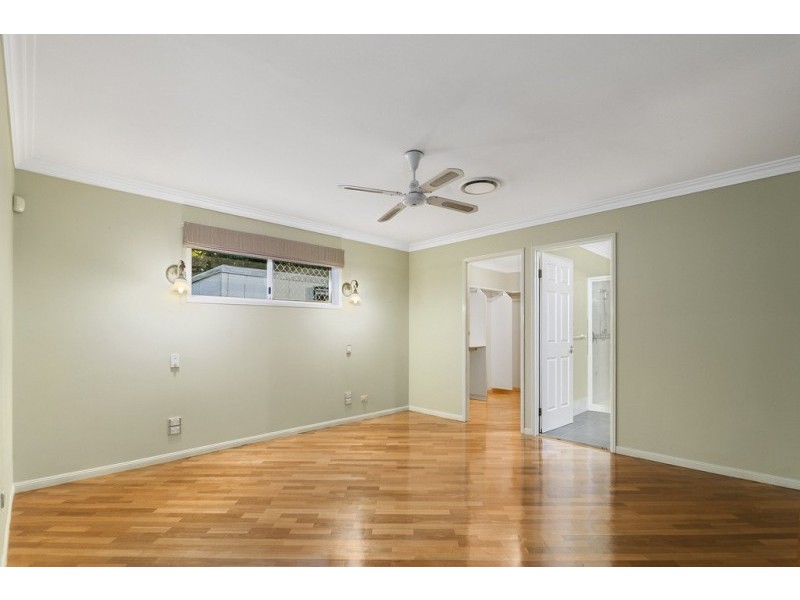 18-20 Woodlands Avenue, Camira QLD 4300