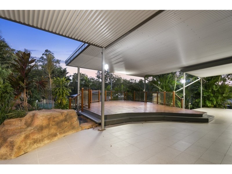 18-20 Woodlands Avenue, Camira QLD 4300