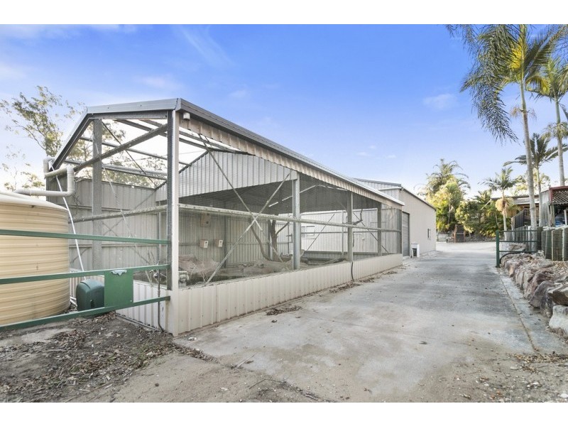 18-20 Woodlands Avenue, Camira QLD 4300