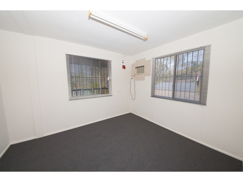 6 William Street, Blackstone QLD 4304