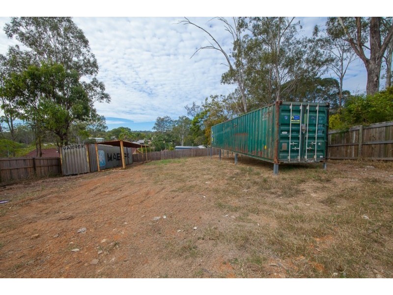 6 William Street, Blackstone QLD 4304