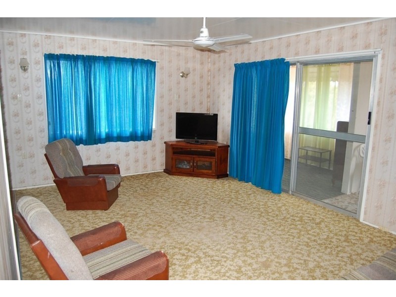 13-17 Peak Crossing Churchbank Weir Road, Peak Crossing QLD 4306