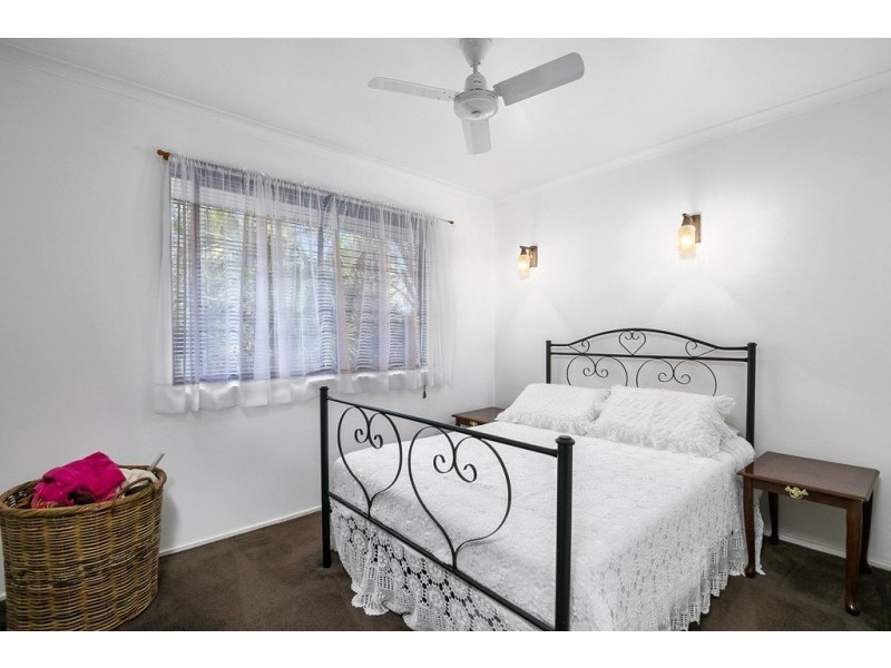 24 Mahogany Street, Raceview QLD 4305