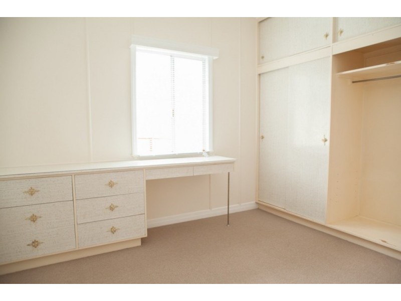 23 Theodore Street, Brassall QLD 4305