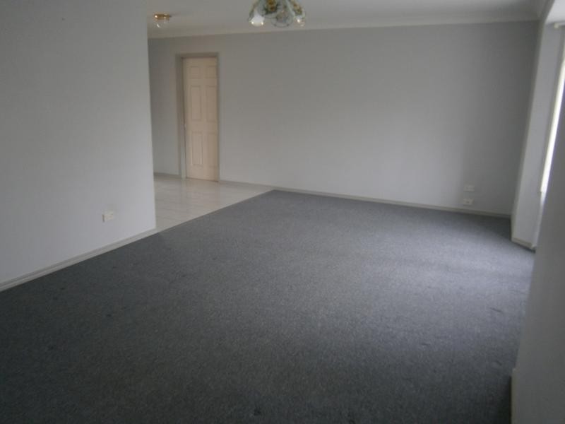 13 Canberra COURT, Brassall QLD 4305