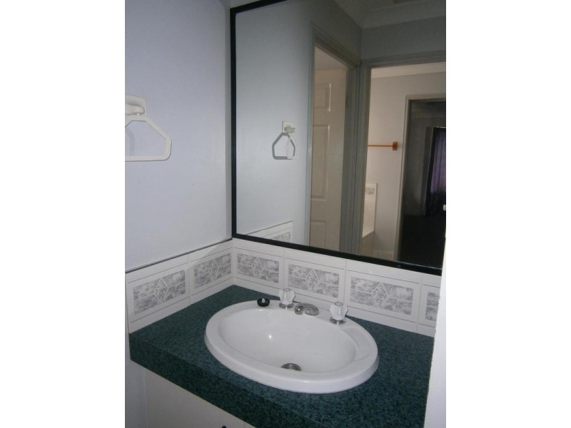 13 Canberra COURT, Brassall QLD 4305