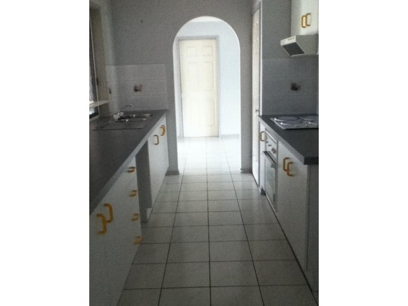 13 Canberra COURT, Brassall QLD 4305