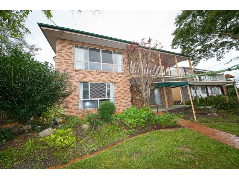 1 Lloyd George Street, Eastern Heights QLD 4305