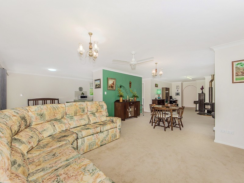 149 F Holts Road, Pine Mountain QLD 4306