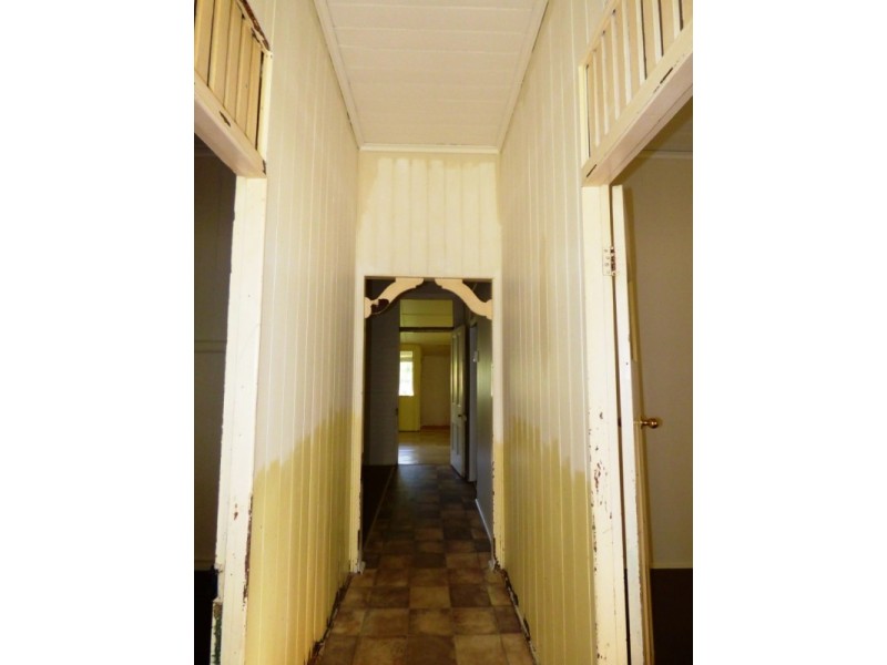 7 Flint Street, North Ipswich QLD 4305