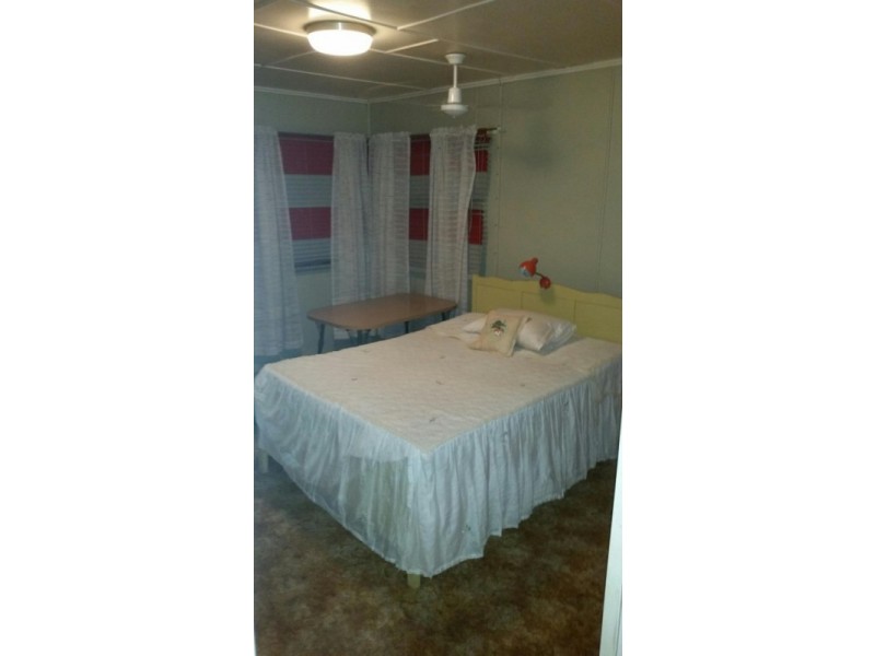 75 Flinders Street, Monto QLD 4630