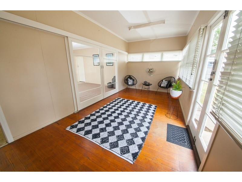 23 Reddy Street, One Mile QLD 4305