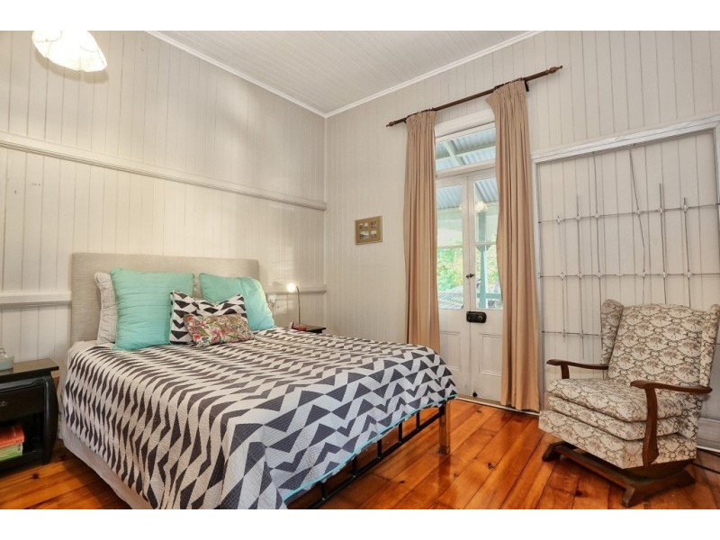 1 Fahy Street, Brassall QLD 4305