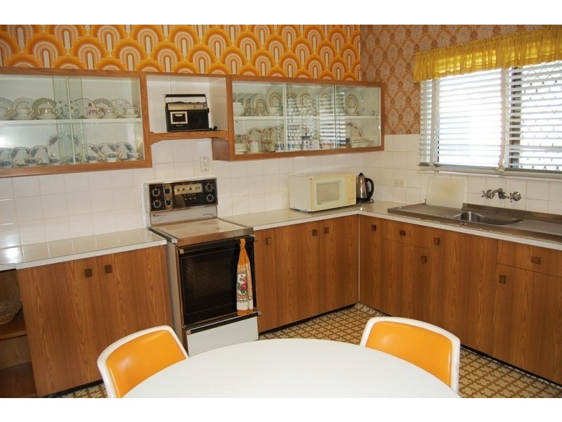 23 Walkers Lane, Booval QLD 4304