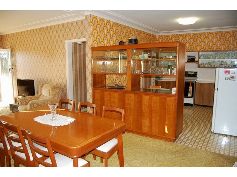 23 Walkers Lane, Booval QLD 4304