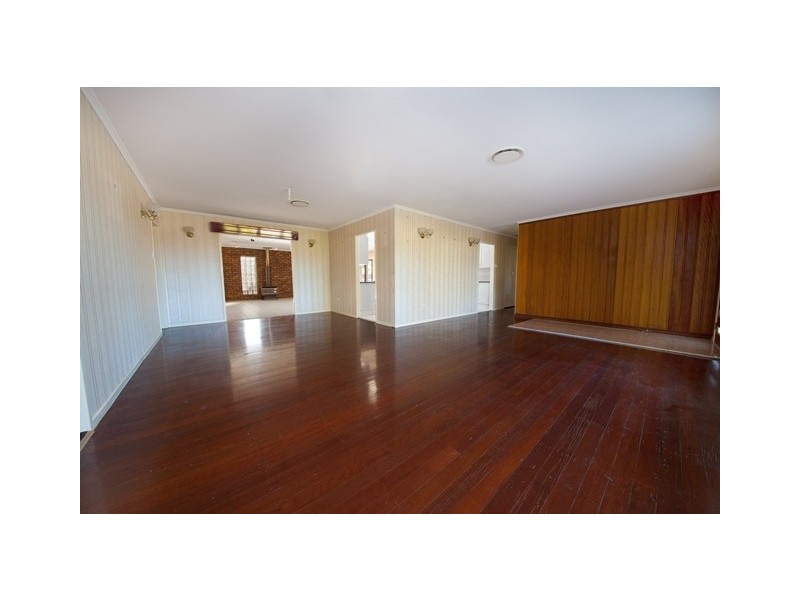 295 Whitehill Road, Flinders View QLD 4305
