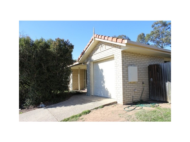 4 Oak Court, Yamanto QLD 4305