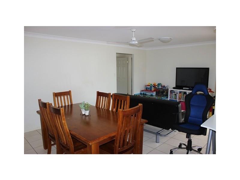 4 Oak Court, Yamanto QLD 4305