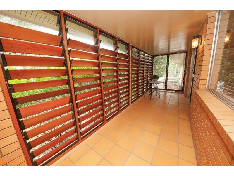 4 Rose Street, Eastern Heights QLD 4305