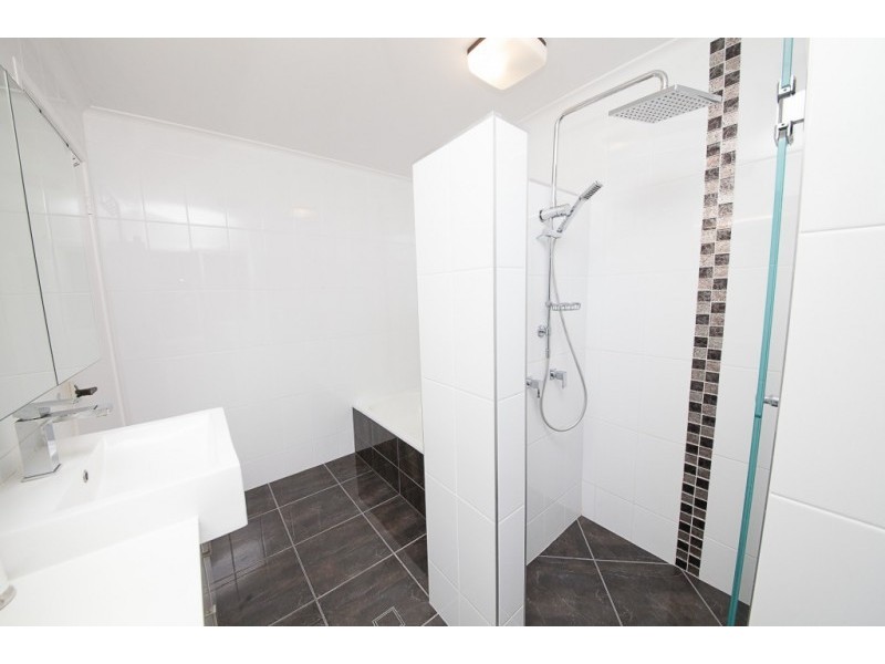 4 Rose Street, Eastern Heights QLD 4305