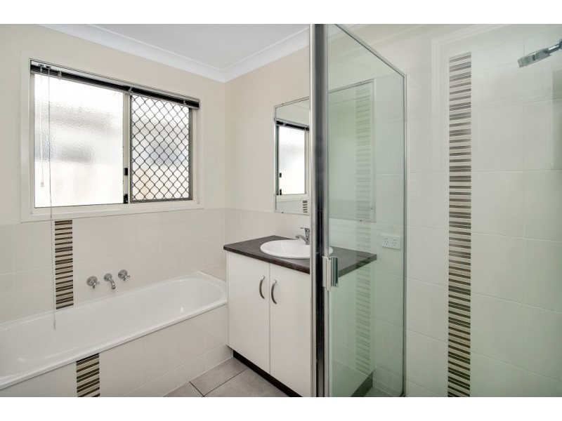 40 Brisbane Road, Dinmore QLD 4303