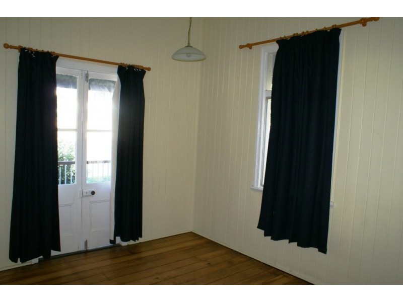 12 Gulland Street, North Ipswich QLD 4305