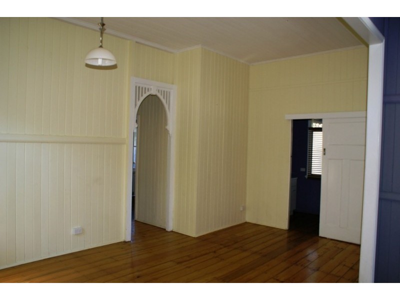 12 Gulland Street, North Ipswich QLD 4305