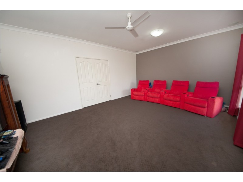 79 Cabernet Crescent, Pine Mountain QLD 4306