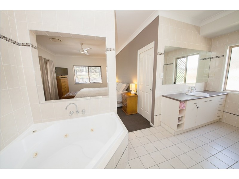 79 Cabernet Crescent, Pine Mountain QLD 4306