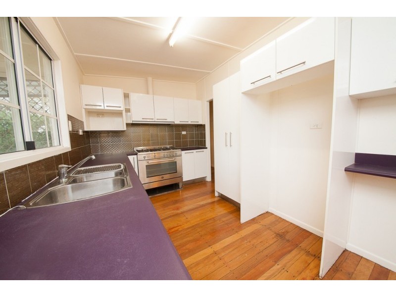 22-24 Welsby Street, North Booval QLD 4304