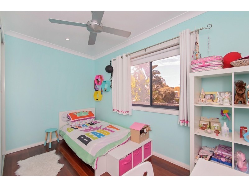 27 Taylor Street, Eastern Heights QLD 4305