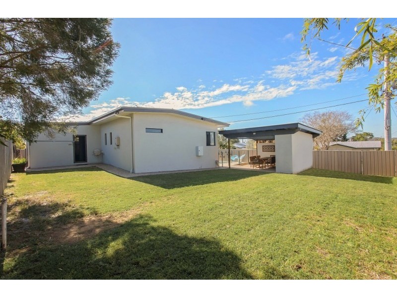 27 Taylor Street, Eastern Heights QLD 4305