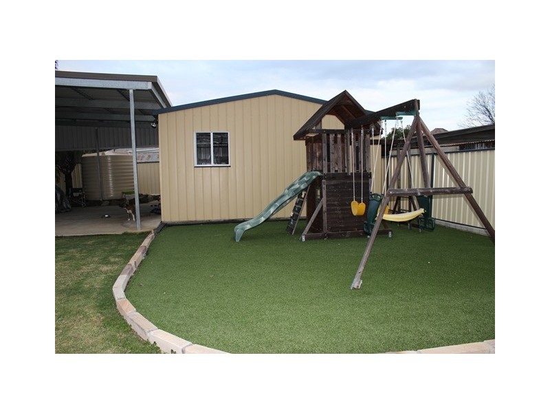 2 Edward Street, Rosewood QLD 4340