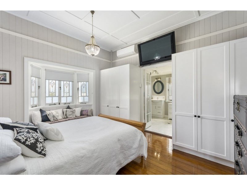 24 Frederick Street, Newtown QLD 4305