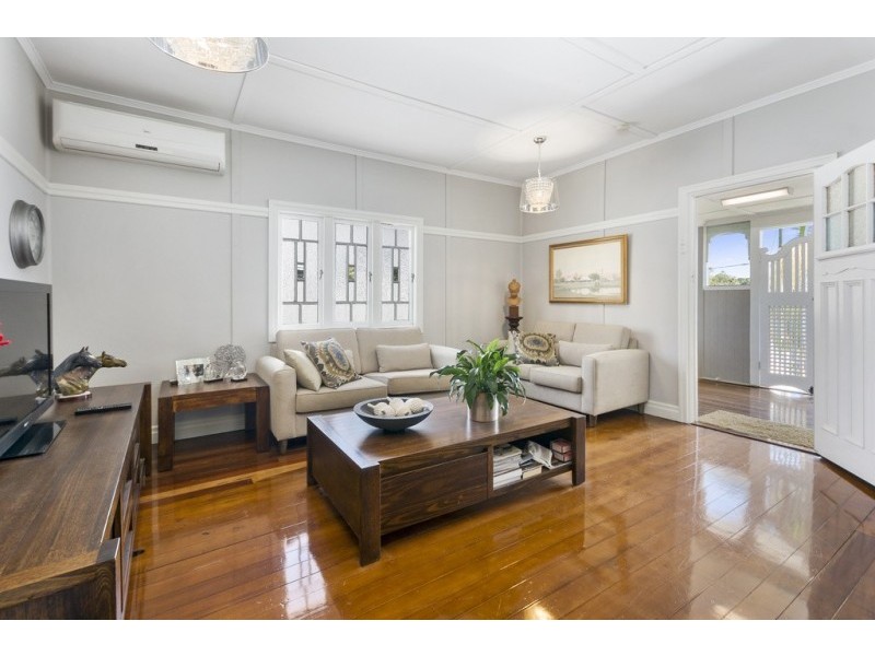 24 Frederick Street, Newtown QLD 4305