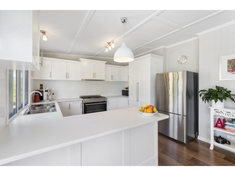 24 Frederick Street, Newtown QLD 4305