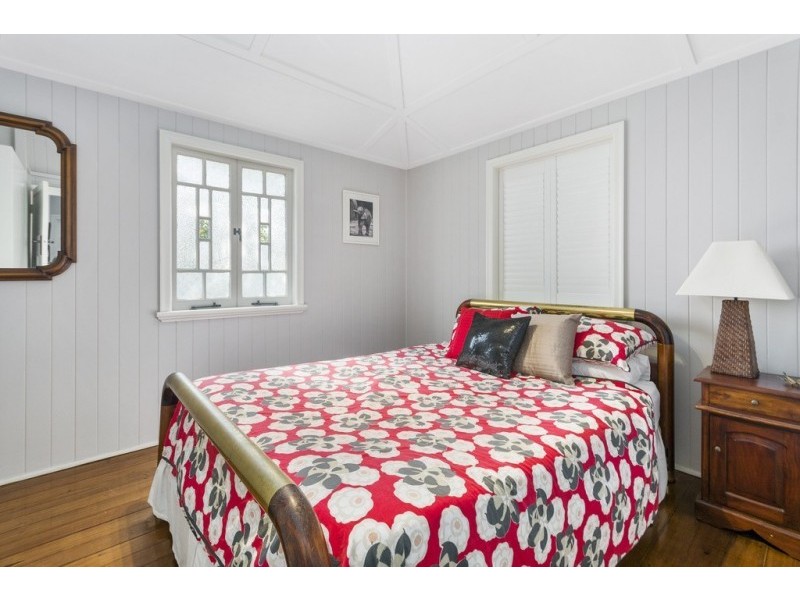 24 Frederick Street, Newtown QLD 4305