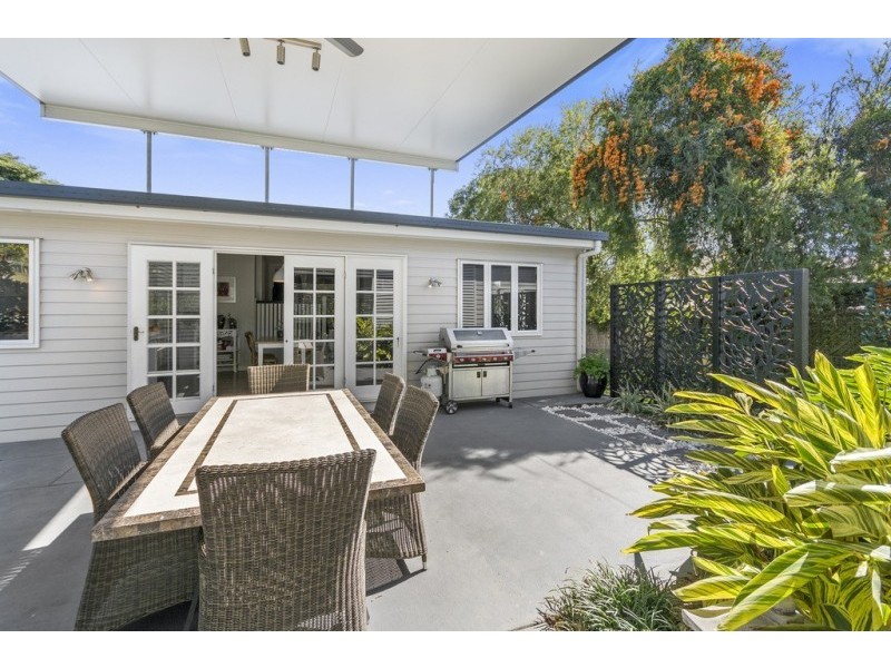 24 Frederick Street, Newtown QLD 4305