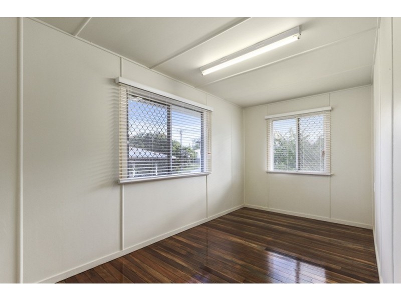 9 Trumper Street, East Ipswich QLD 4305