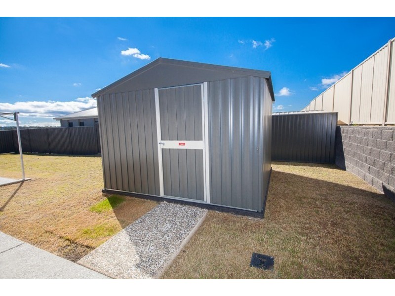 9 Nelson Circuit, Brassall QLD 4305