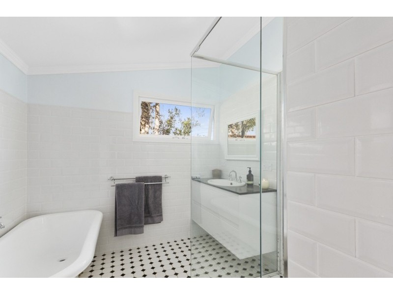 5 McLean Street, North Ipswich QLD 4305