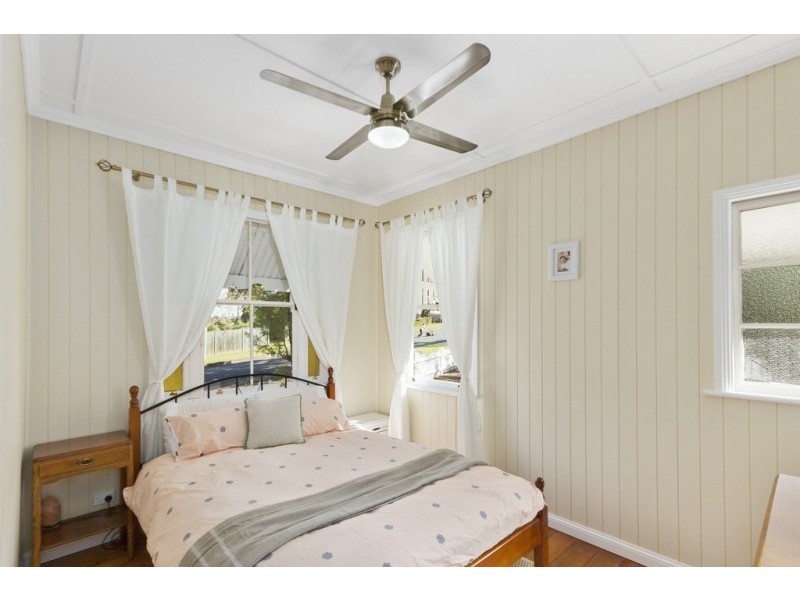 5 McLean Street, North Ipswich QLD 4305