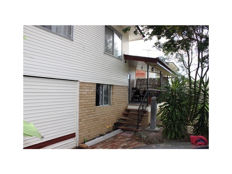 8 Eton Avenue, Flinders View QLD 4305