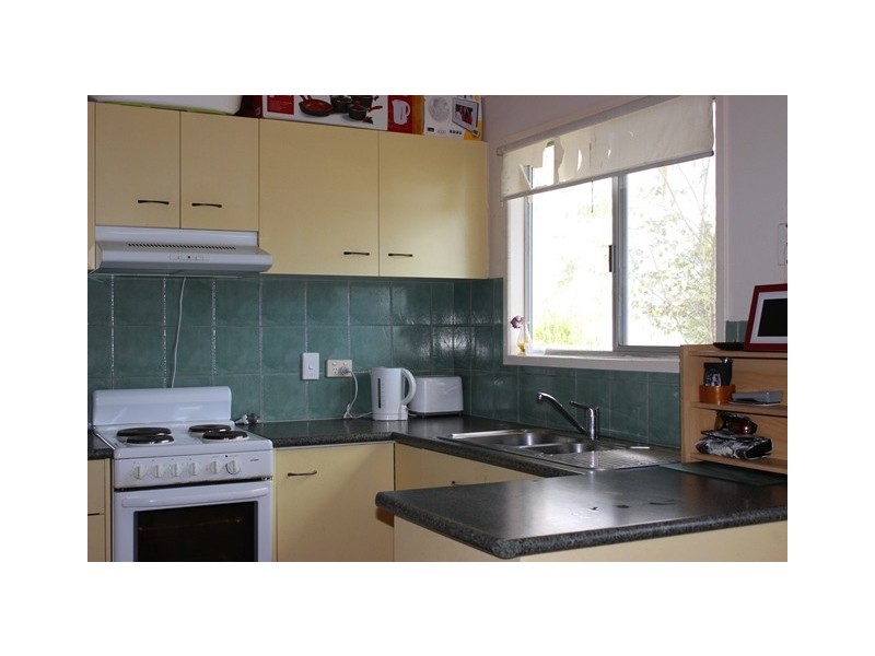 8 Eton Avenue, Flinders View QLD 4305