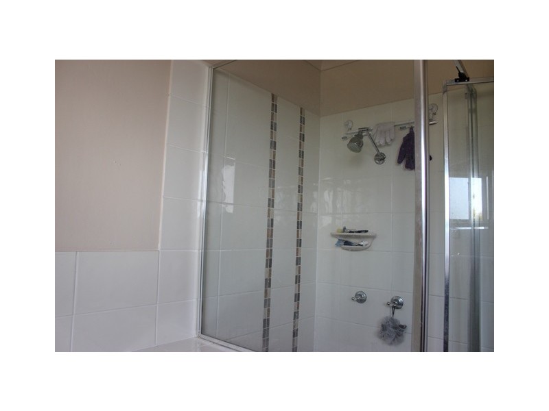 8 Eton Avenue, Flinders View QLD 4305