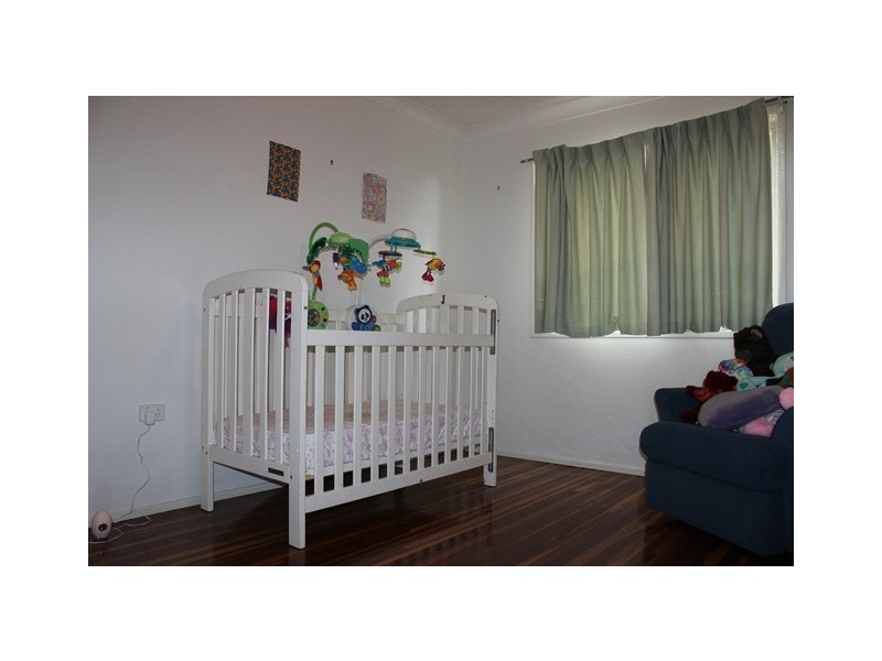 8 Eton Avenue, Flinders View QLD 4305
