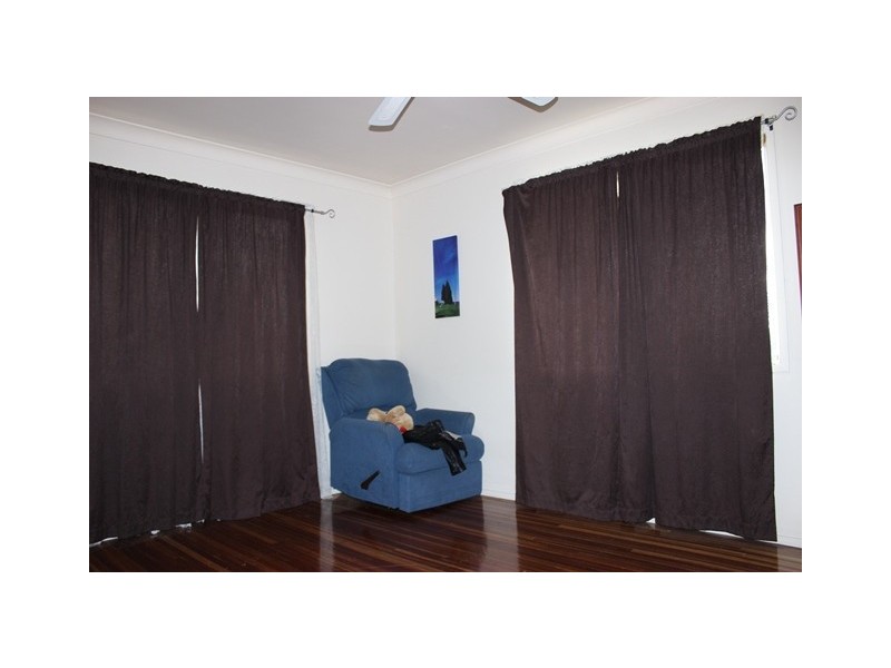 8 Eton Avenue, Flinders View QLD 4305