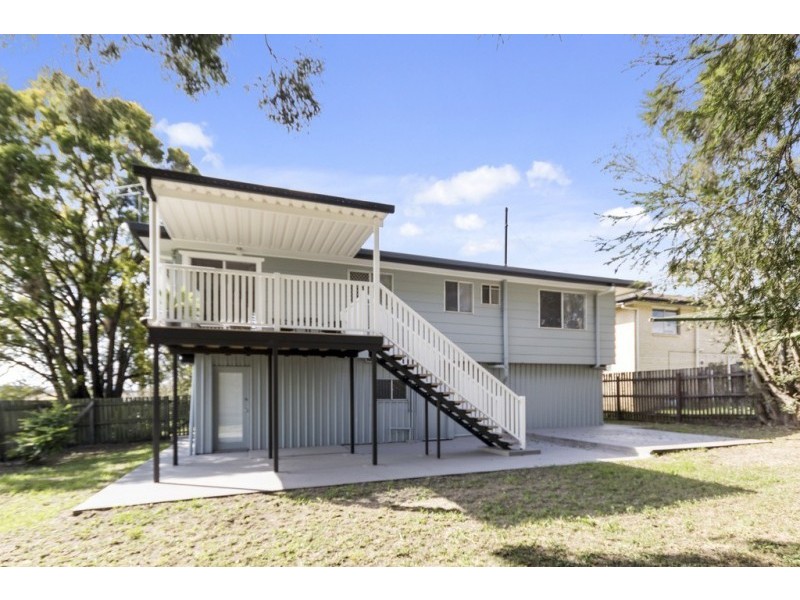 27 Edwards Street, Flinders View QLD 4305