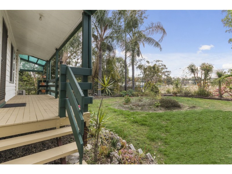 24 Kingsley Street, Walloon QLD 4306