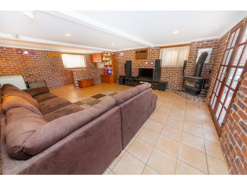 13 Paten Street, North Ipswich QLD 4305